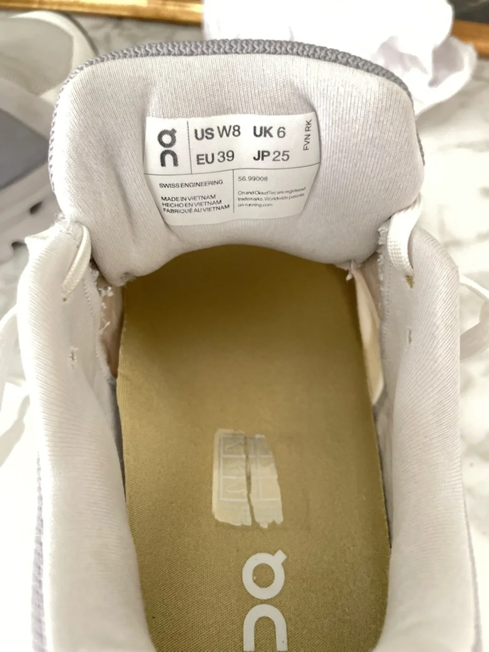On Cloudrunner Running Shoes Womens Size 8 White & Gray Comfort Walking - Picture 8 of 8